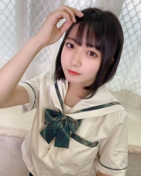 #娇小萝莉 名前：桃子  身材：155 42kg B 19岁 清秀可爱 服务青涩
