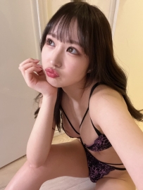#年轻漂亮 名前：楓香  身材：165 48kg C 24岁 有气质 服务主动